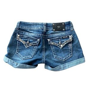 Women’s Miss Me Shorts 27